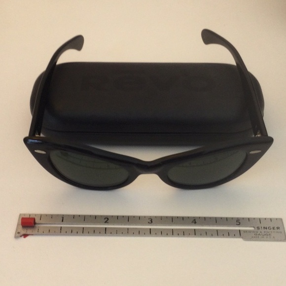 Stylish Black Cat-Eye Sunglasses - Picture 4 of 8